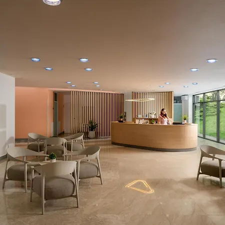 Ana Europa Hotel 4*
