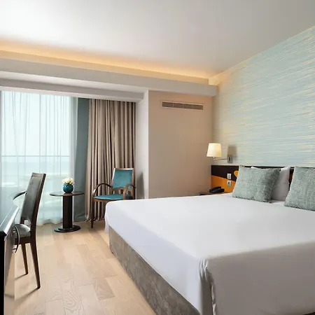 Ana Europa Hotel 4*