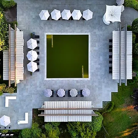 Ana Europa Hotel 4*