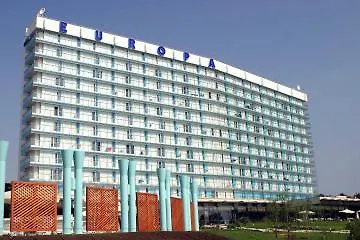 ホテル Ana Europa 4*