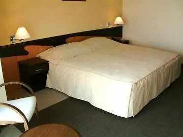 Ana Europa Hotel 4*